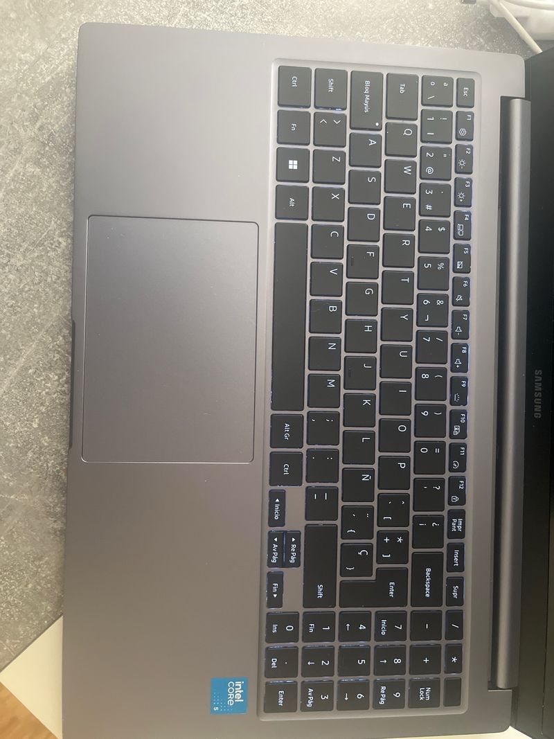 UrgePortátil Samsung Galaxy Book 4 15.6 Negociable afbeelding 2