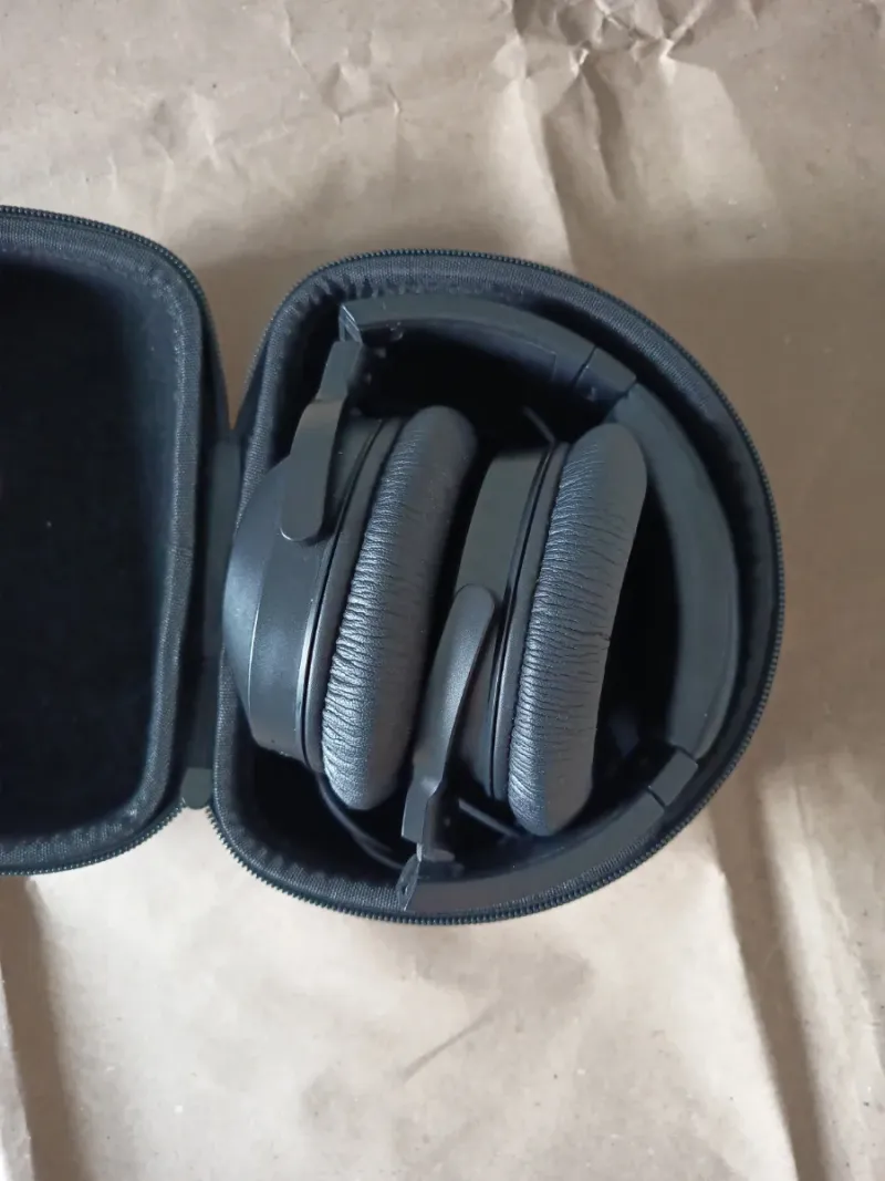 Auriculares negros con funda afbeelding 10