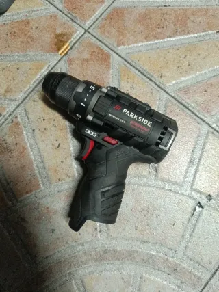 Aparafusadora Parkside Performance 12V