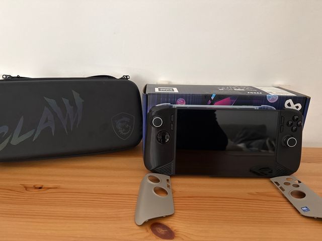 MSI Claw 8 AI+ Negra
