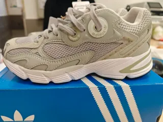 Adidas Astir gris mujer talla 38