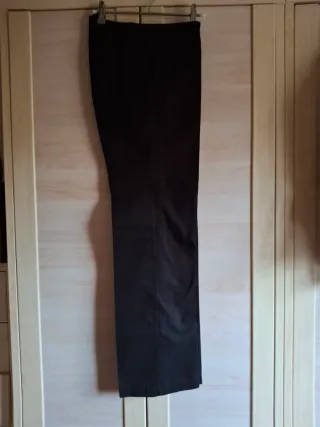 Pantalón negro Mango