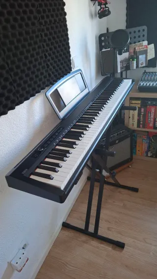 Teclado OQAN QK88P + Pie + Banqueta