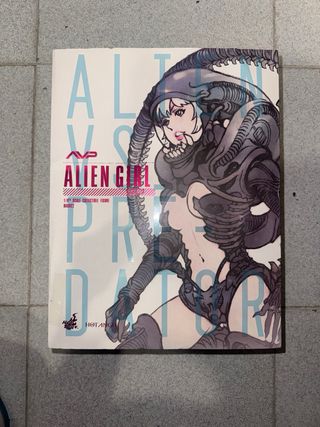 Figura Hot Toys Alien Girl AVP 1/6
