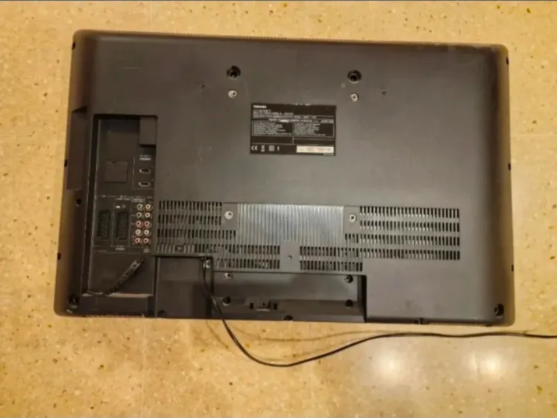 Televisor Toshiba 32 LCD Negro afbeelding 2