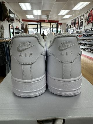 Nike Air Force 1 Low '07 Talla 42.5