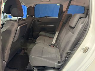 Peugeot 5008 1.6 hdi