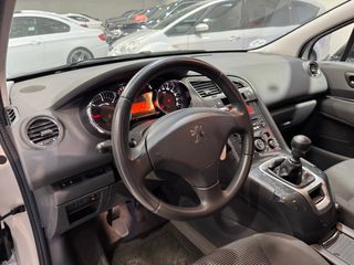 Peugeot 5008 1.6 hdi