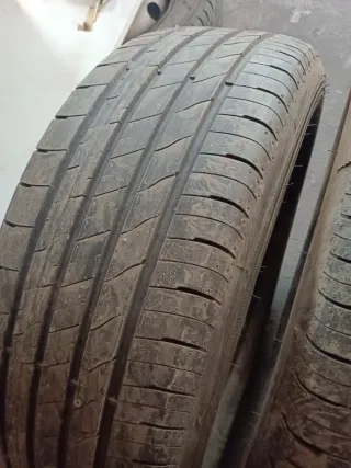 2 Neumáticos Goodyear 215/65 R16 98H