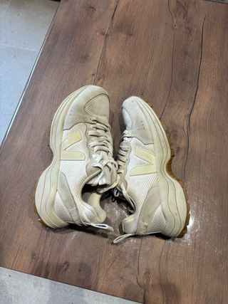 Zapatillas Veja Venturi Beige