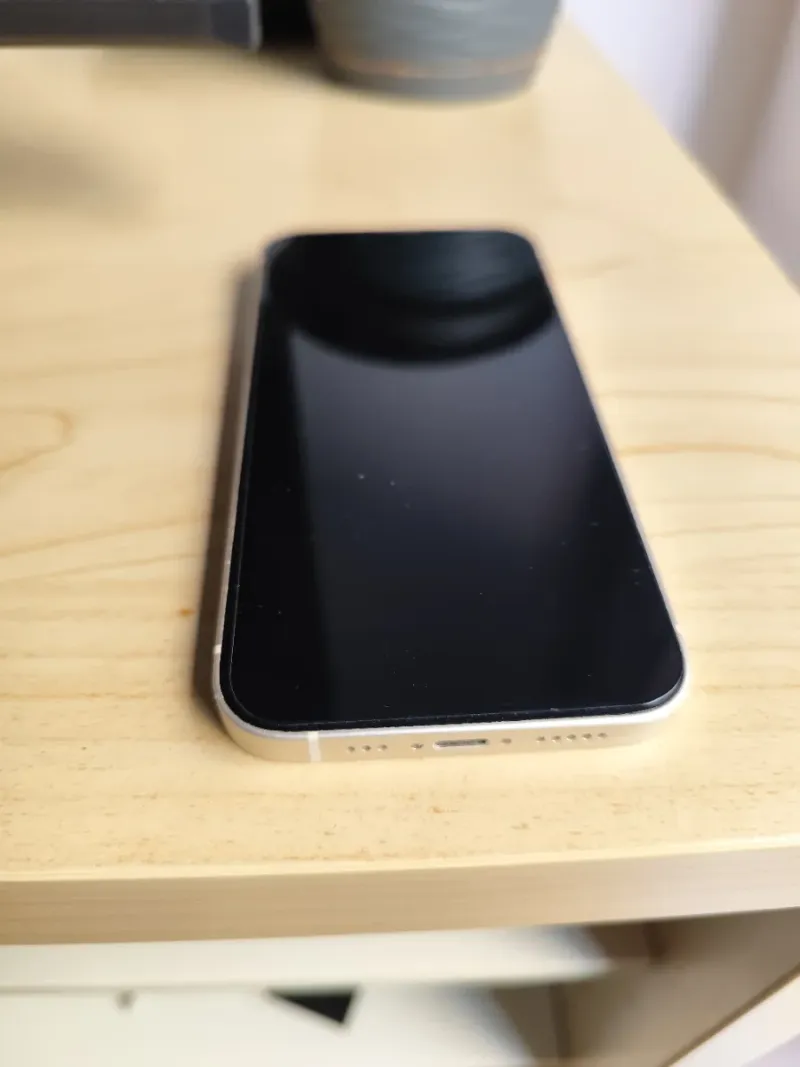 iPhone 14 Apple