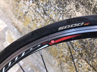 Bicicleta carretera Specialized Roja