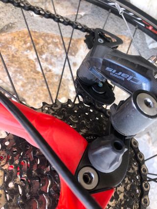 Bicicleta carretera Specialized Roja