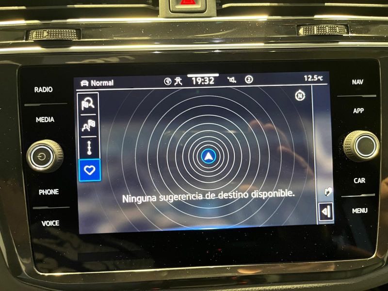 Volkswagen Tiguan R-Line 2.0 TDI DSG (2021) 2022, foto 30