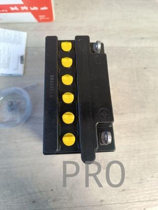 Yuasa YB7-A Yumicron Batería de 12V