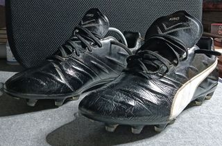 Puma King Pro 21 FG Leather Boots Size 44 Used