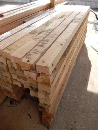 Vigas, listones, postes, pilares, puntales  madera