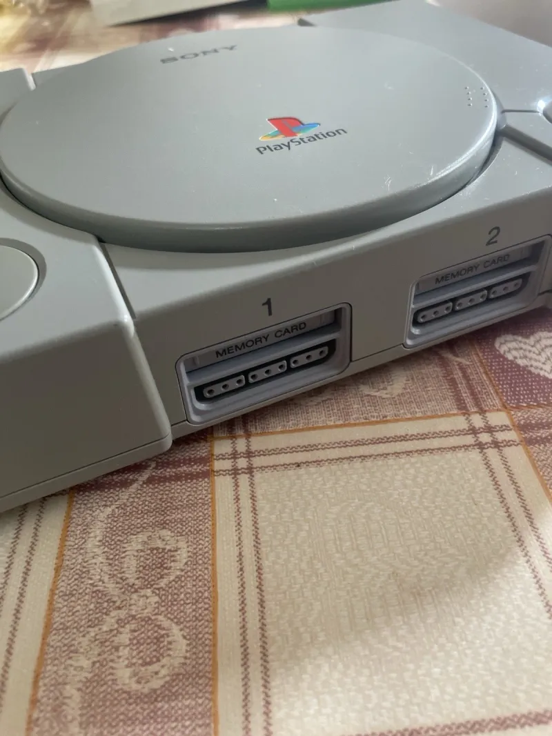 PlayStation 1 PS1 SCPH-1002 para reparar afbeelding 5