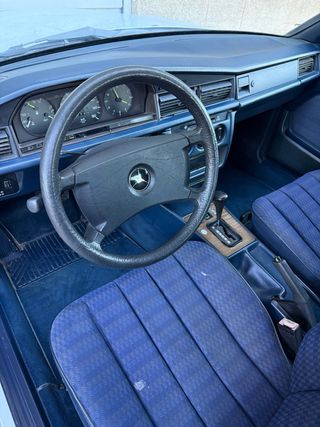 Mercedes-Benz 190D