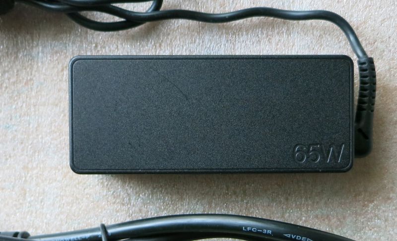 Cargador para portátil LENOVO 65W con conector cuadrado afbeelding 2