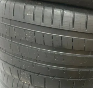 MICHELÍN JUEGO COMPLETO DOBLE MEDIDA 21"