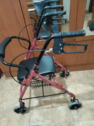 No hago envio Andador para mayores con asiento y c