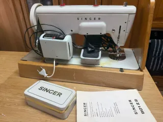 Máquina de coser Singer 801Z2