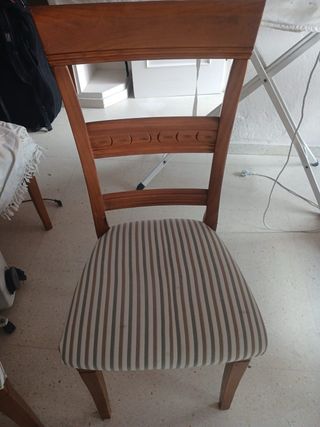 Mesa de comedor de madera maciza y seis sillas