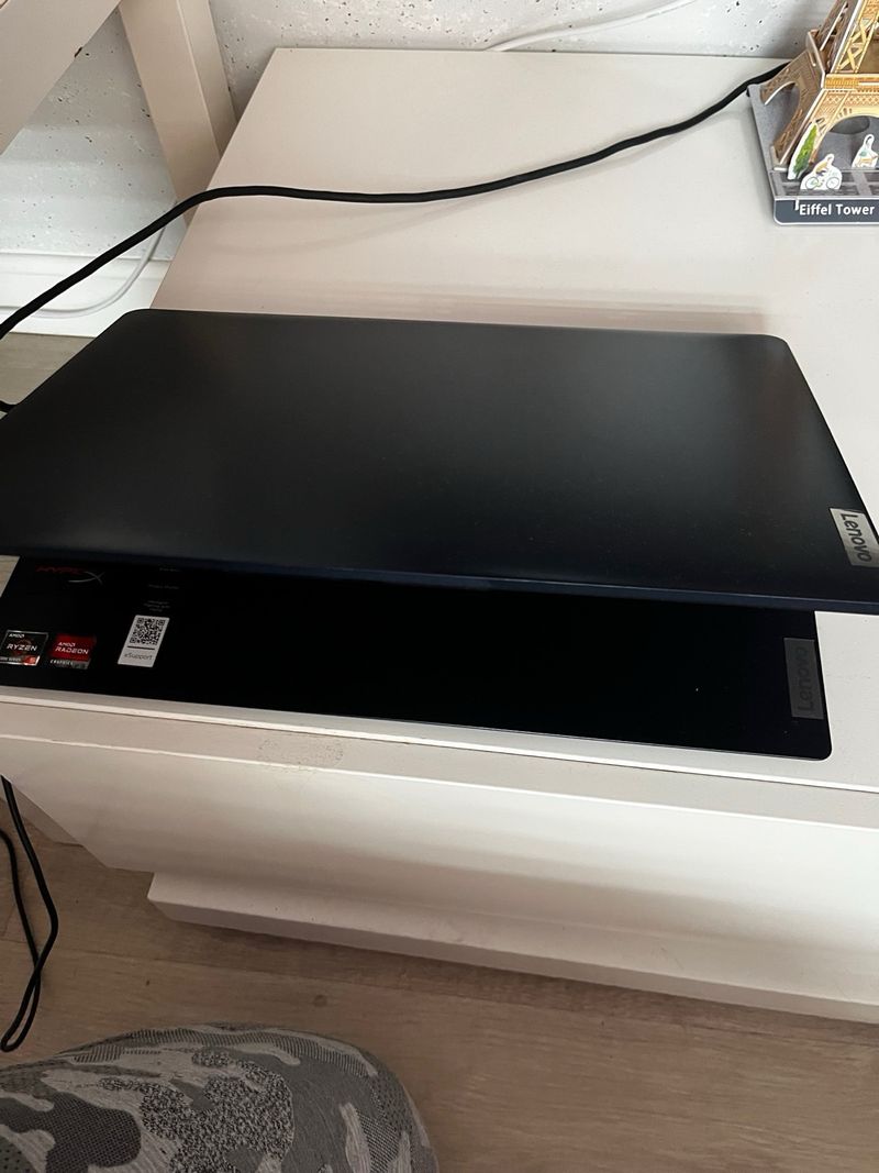 Portátil Gaming Lenovo Ryzen 5 512GB SSD M.2 afbeelding 2