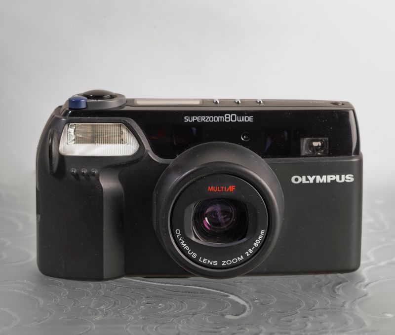 Olympus Superzoom 80 Wide Cámara