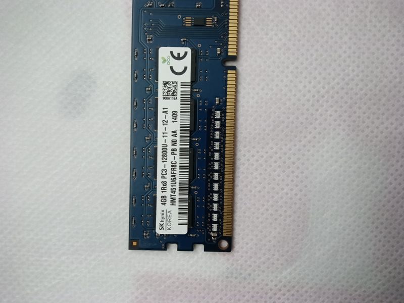 SK hynix 4GB PC3-12800U DDR3 RAM