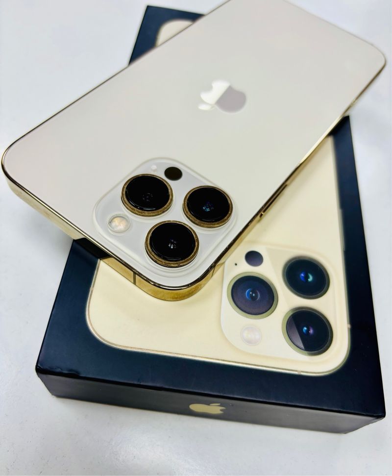 iPhone 13 Pro Max Dorado