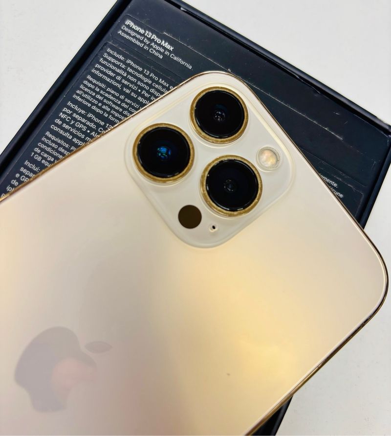 iPhone 13 Pro Max Dorado afbeelding 3