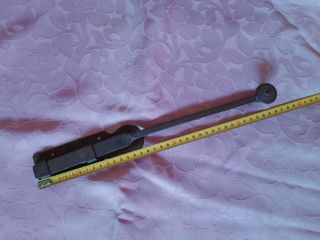 Pestillo antiguo de hierro forjado 36 cm de largo