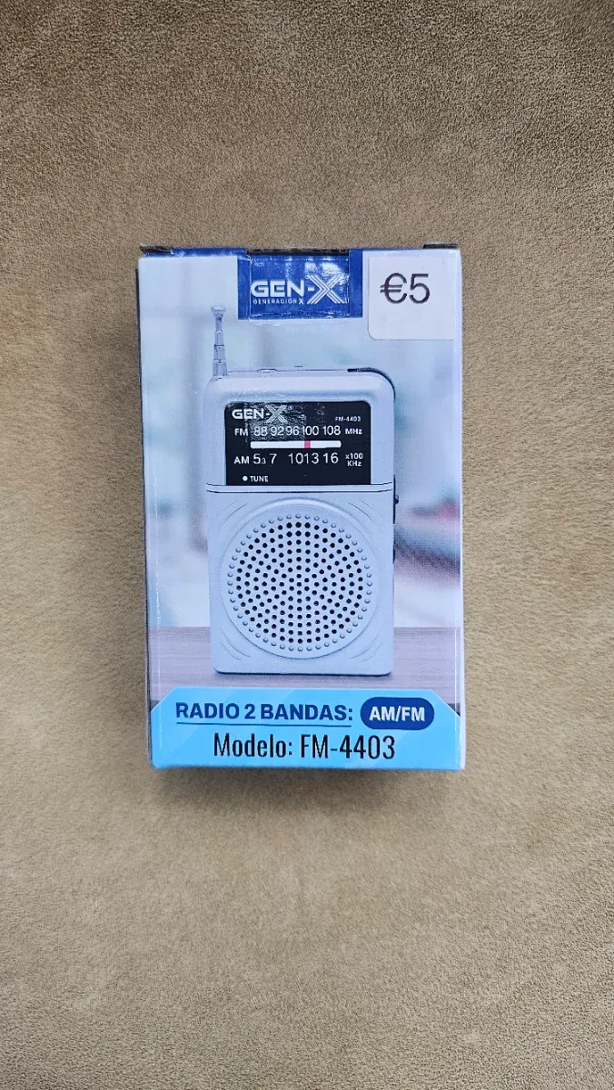 Radio GEN-X 2 Bandas AM/FM Modelo FM-4403 afbeelding 2