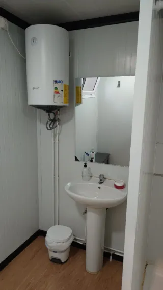 Vestuario modular aislado 3,9 x 2,3 Seminuevo