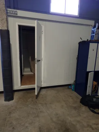 Vestuario modular aislado 3,9 x 2,3 Seminuevo