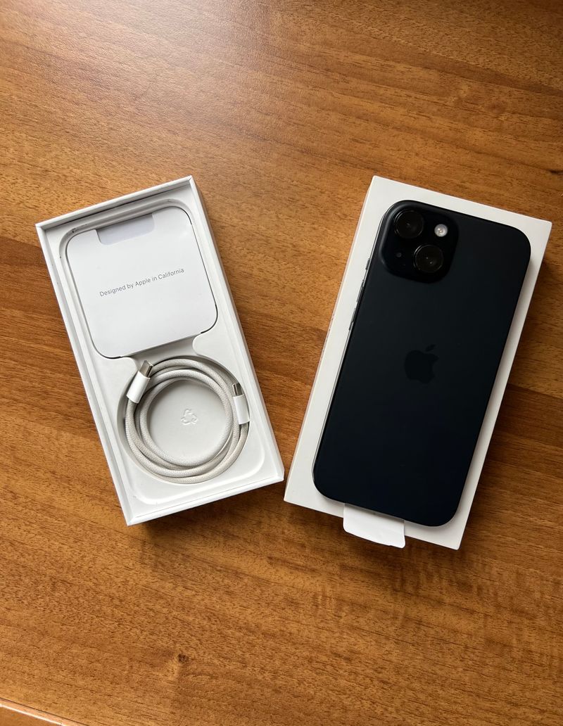 iPhone 15 128GB Negro - Como Nuevo afbeelding 2