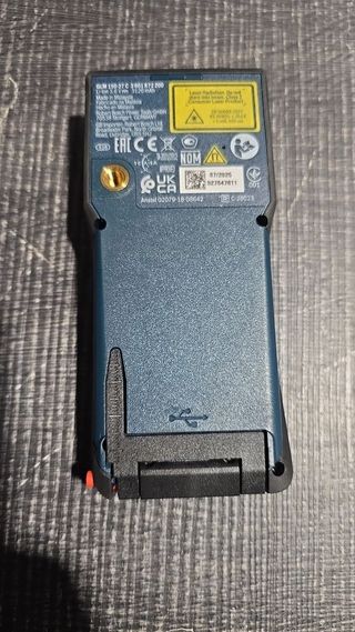 Telémetro láser Bosch Professional GLM 150-27 C