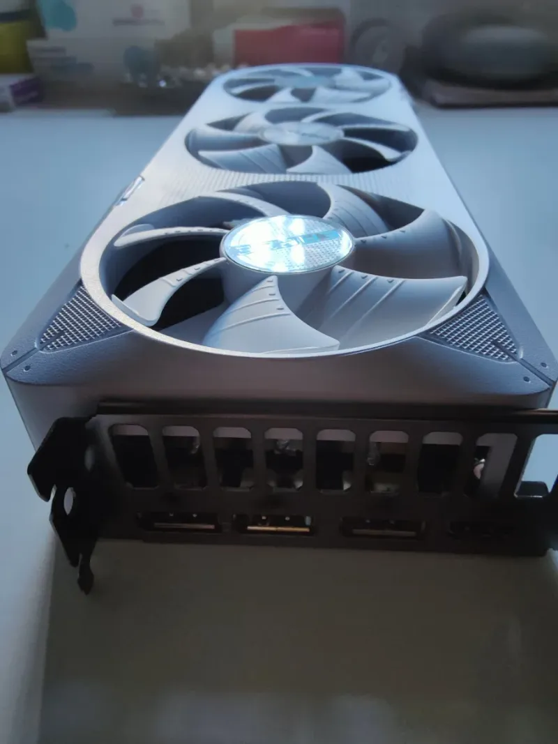 Tarjeta Gráfica RTX 5070