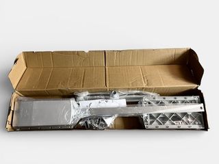 Barra de armario abatible EMUCA para colgar ropa