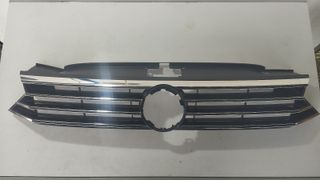 VW Passat B8 Rejilla Central