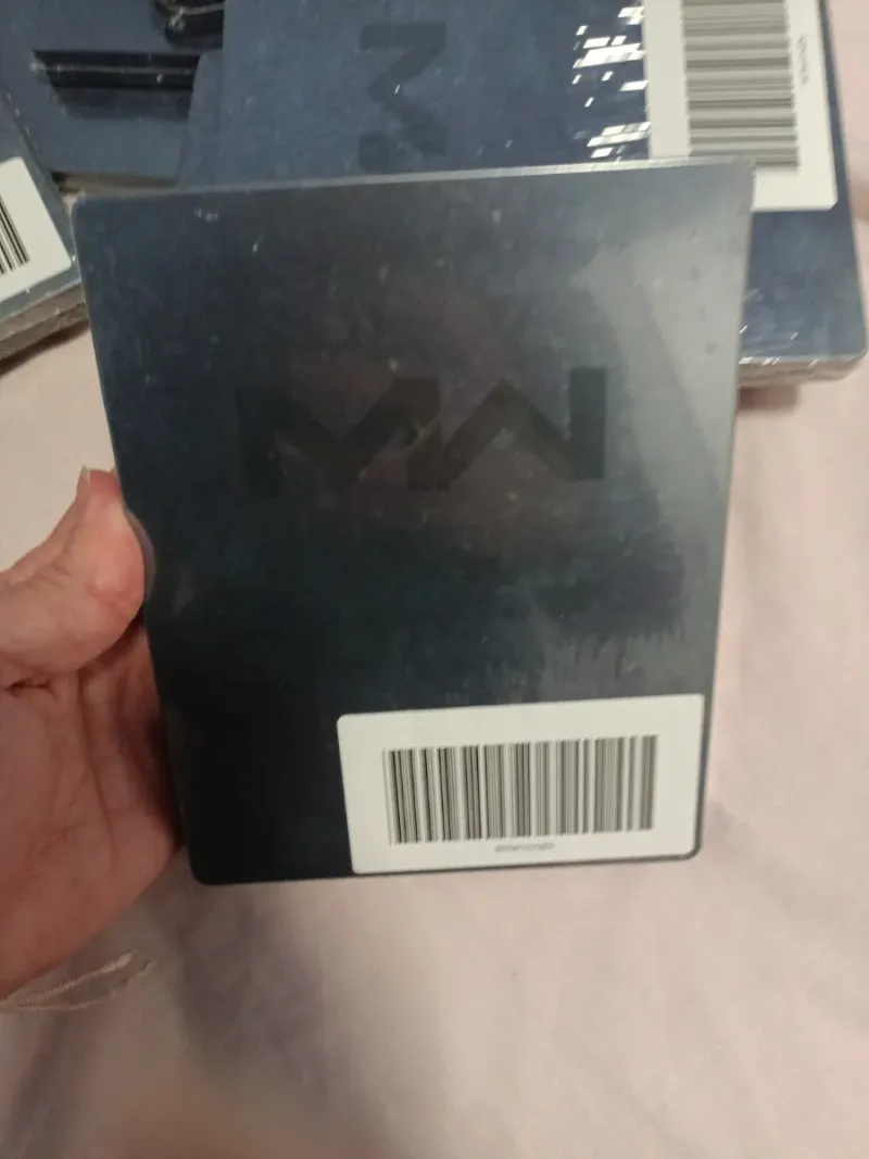 Steelbook COD Modern Warfare Precintado tengo mas afbeelding 2