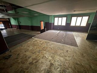 Local comercial en venta en Numancia - San Fernando en Santander