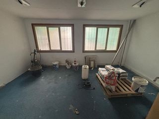 Local comercial en venta en Numancia - San Fernando en Santander