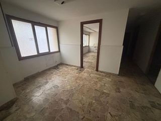 Local comercial en venta en Numancia - San Fernando en Santander