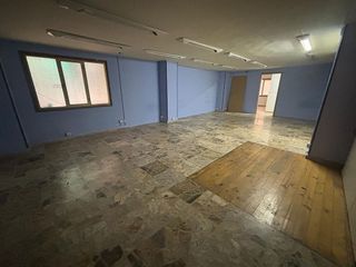 Local comercial en venta en Numancia - San Fernando en Santander