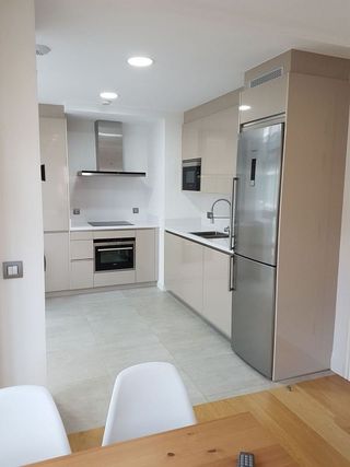 Piso en alquiler en Ensanche en Coruña (A)