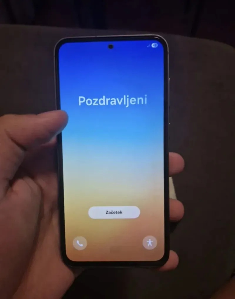 637186136