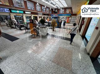 Local comercial en venta en Casco histórico de Vicálvaro en Madrid